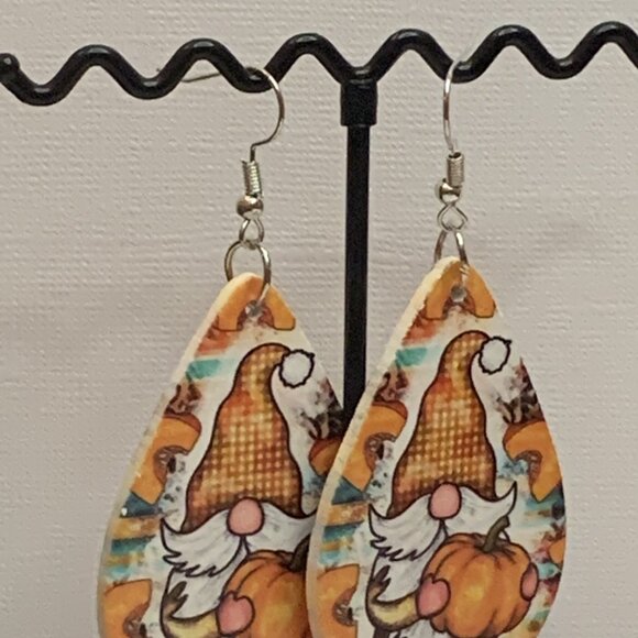 Pumpkin Earring, Gnome Dwarf Elf Earring, Thanksgiving Earring, Halloween, Gift - Picture 6 of 6